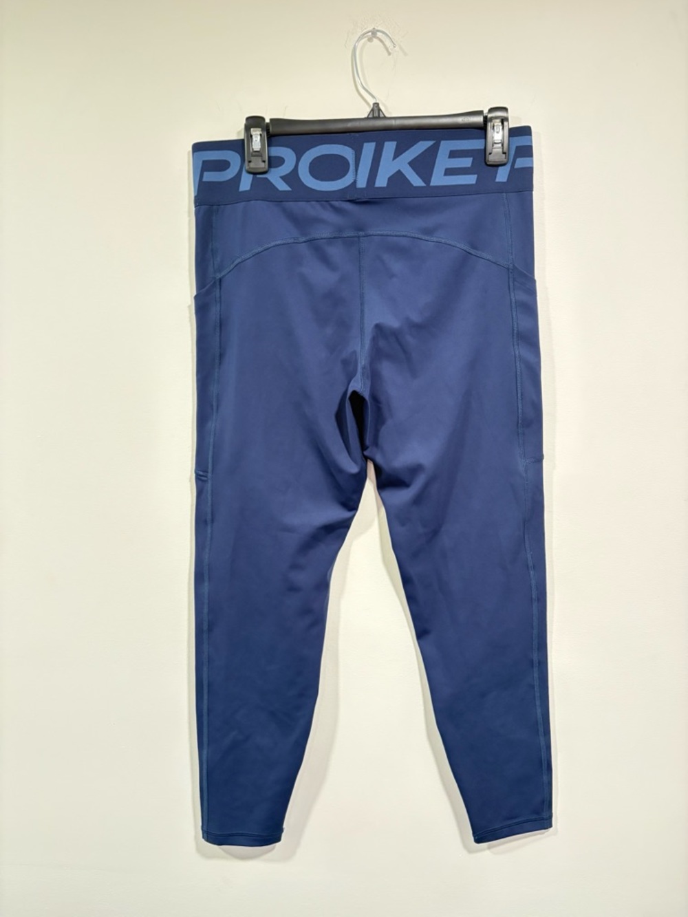 Nike Women's Pro Sculpt High-Waisted 7/8 Leggings with Pockets - Navy - Picture 4 of 7